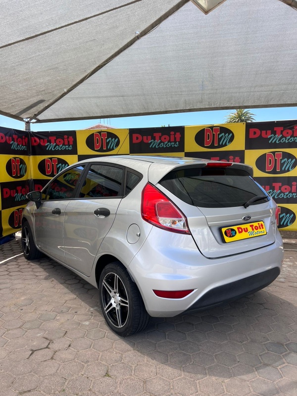 
								2016 FORD FIESTA full									