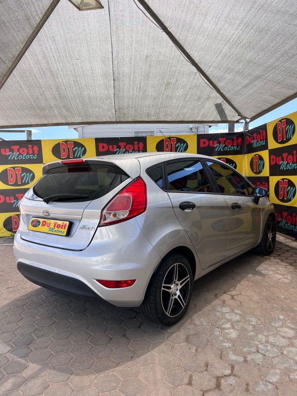 
								2016 FORD FIESTA full									