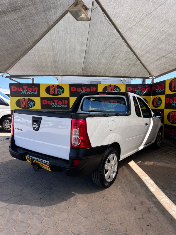 
								2019 NISSAN NP200 full									