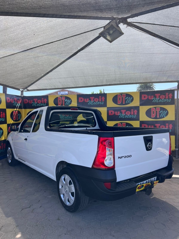 
								2019 NISSAN NP200 full									