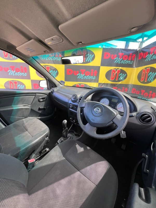 
								2019 NISSAN NP200 full									