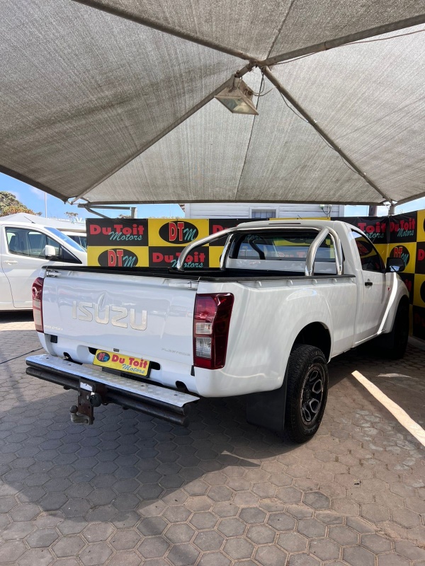 
								2018 ISUZU KB-250 full									