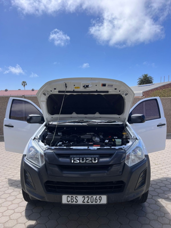 
								2018 ISUZU KB-250 full									