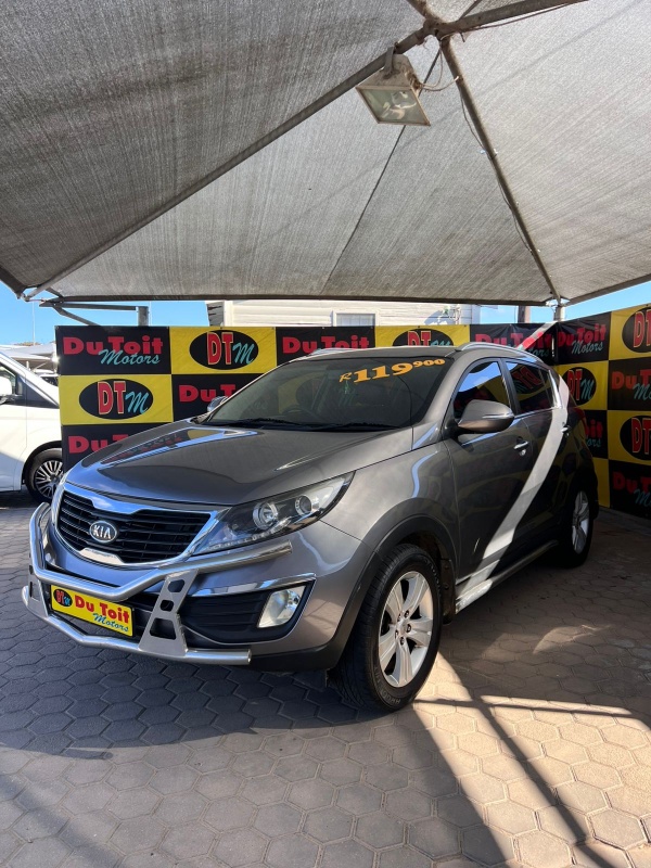 
								2011 KIA Sportage full									