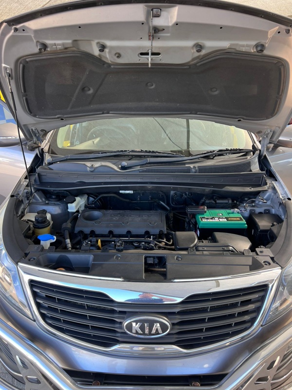 
								2011 KIA Sportage full									