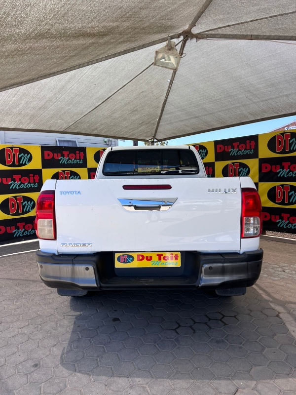 
								2019 Toyota Hilux full									
