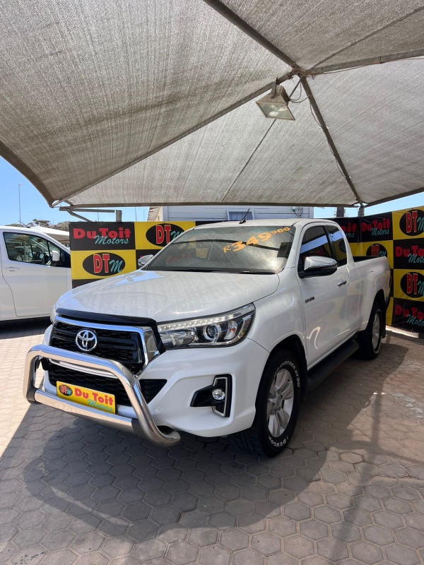 
								2019 Toyota Hilux full									