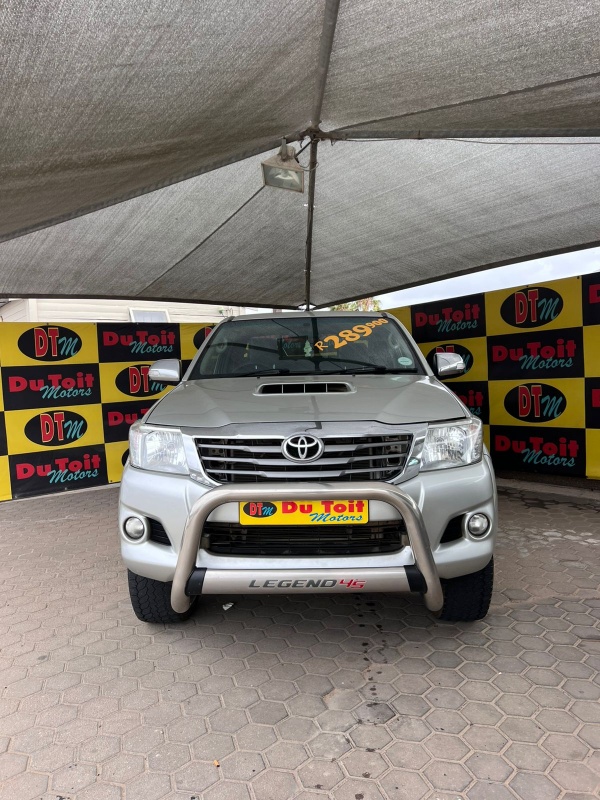 
								2014 Toyota Hilux 3.0D4D full									