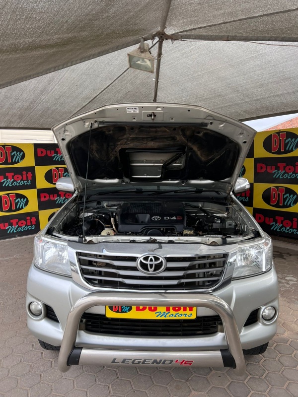 
								2014 Toyota Hilux 3.0D4D full									