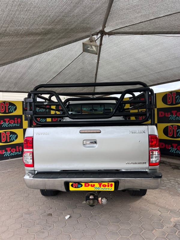 
								2014 Toyota Hilux 3.0D4D full									