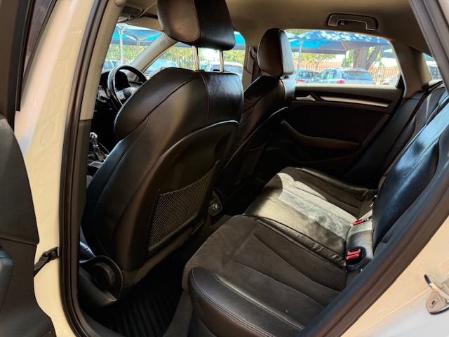 
								2017 Audi A3 Sedan 1.0 TFSI Auto | 30 TFSI full									