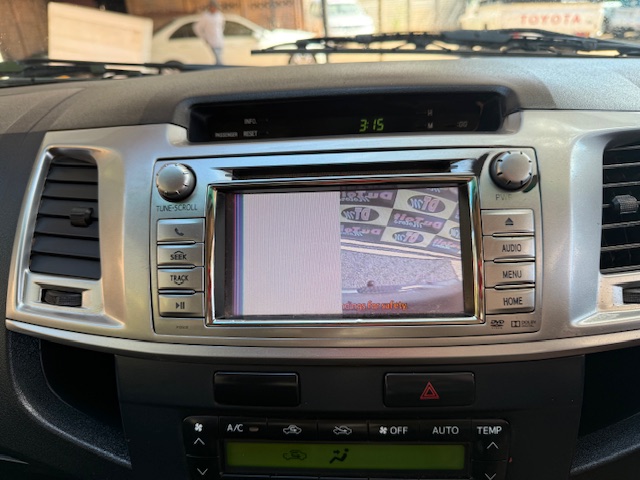 
								2015 Toyota Hilux 3.0 D-4D Legend 45 4×4 Double-Cab full									