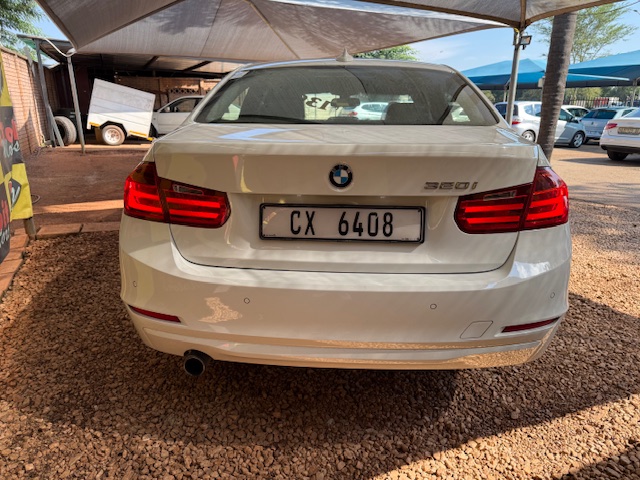
								2012 BMW 3 Series 320i full									