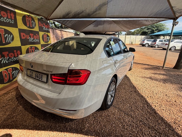 
								2012 BMW 3 Series 320i full									