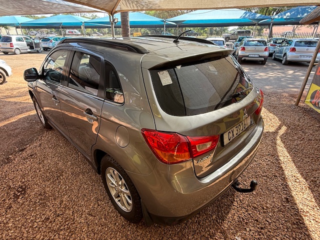 
								2014 Mitsubishi ASX 2.0 GL full									