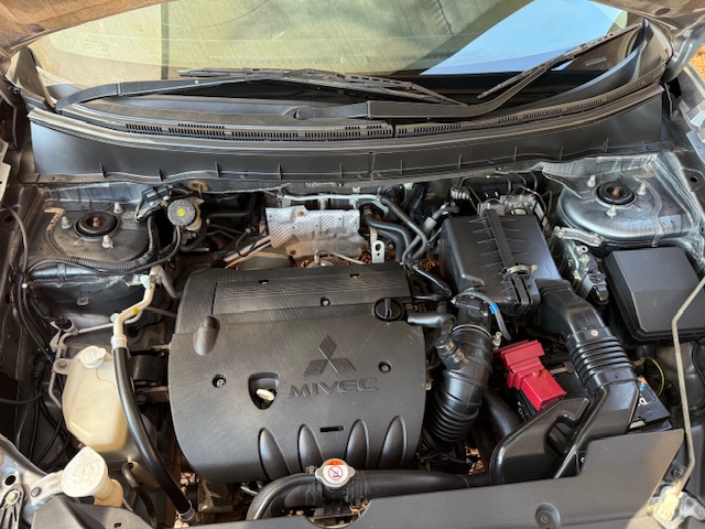 
								2014 Mitsubishi ASX 2.0 GL full									