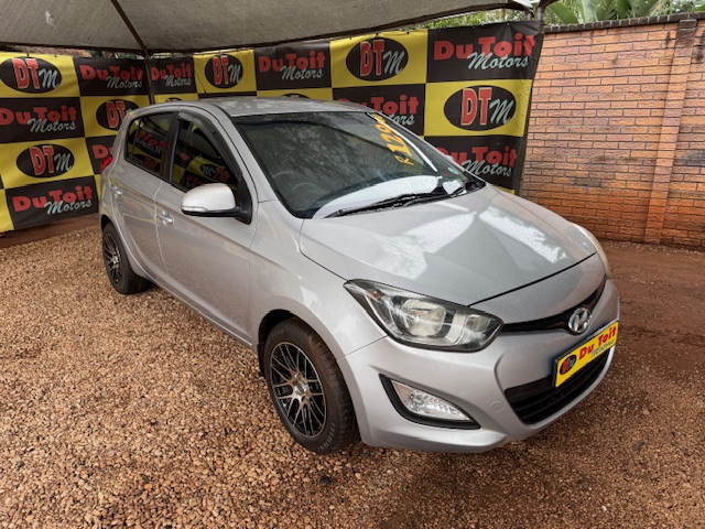 
								2012 Hyundai i20 1.4 Fluid full									