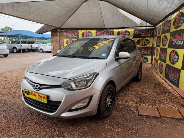 
								2012 Hyundai i20 1.4 Fluid full									