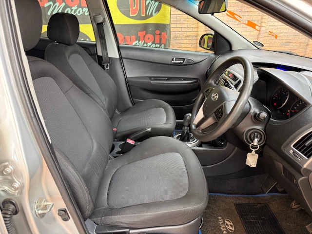 
								2012 Hyundai i20 1.4 Fluid full									