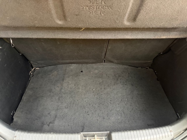 
								2012 Hyundai i20 1.4 Fluid full									