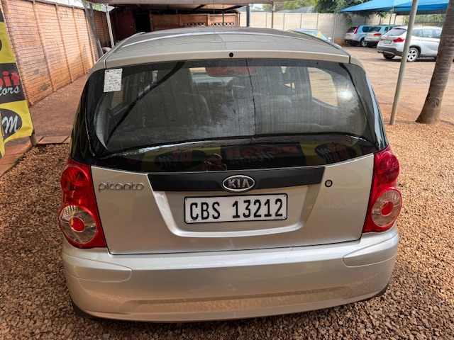 
								2009 Kia Picanto 1.1 full									