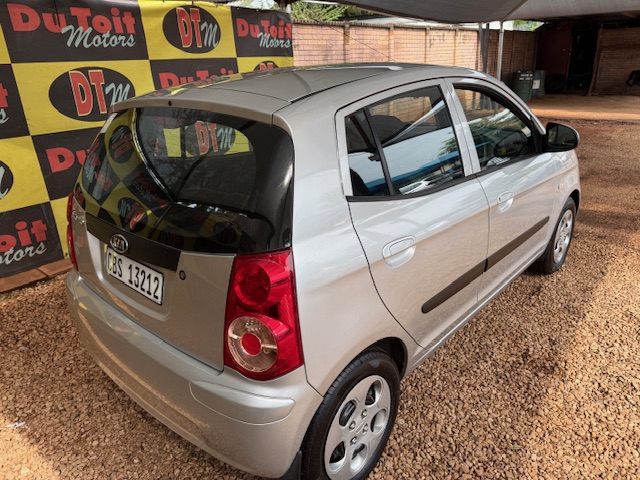 
								2009 Kia Picanto 1.1 full									