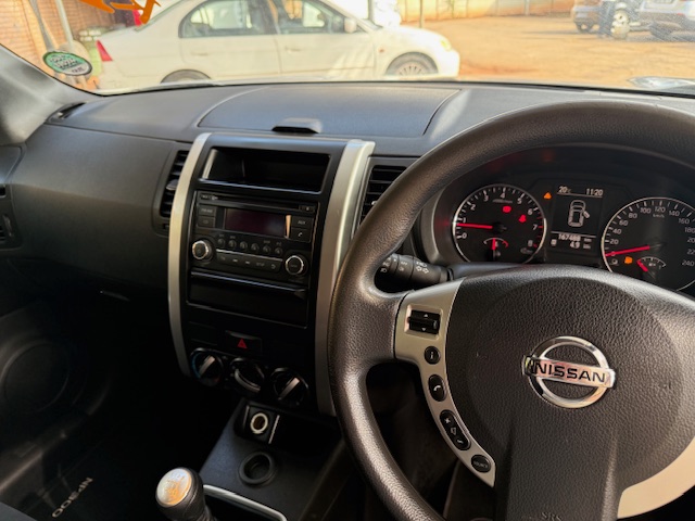 
								2012 Nissan X-Trail 2.0 4×2 XE full									