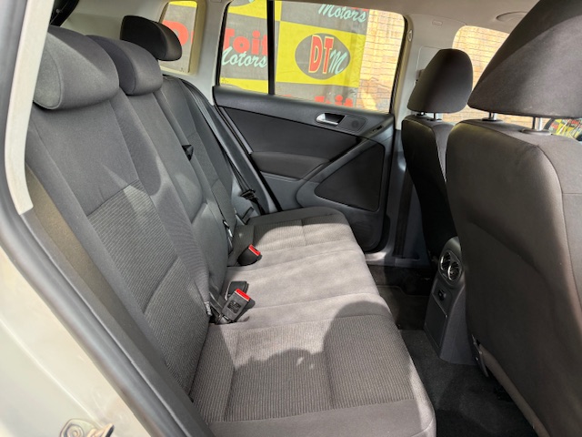 
								2012 Volkswagen Tiguan 2.0 TDI Bluemotion Trend full									