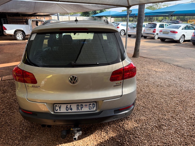 
								2012 Volkswagen Tiguan 2.0 TDI Bluemotion Trend full									
