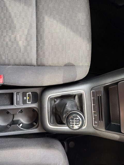 
								2012 Volkswagen Tiguan 2.0 TDI Bluemotion Trend full									