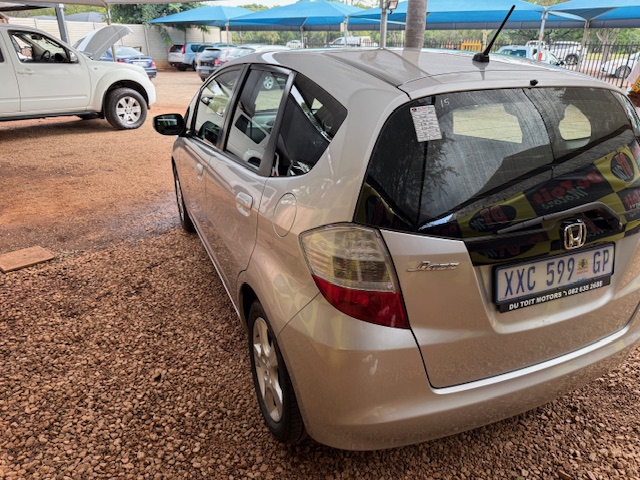 
								2009 Honda Jazz 1.5i EX full									