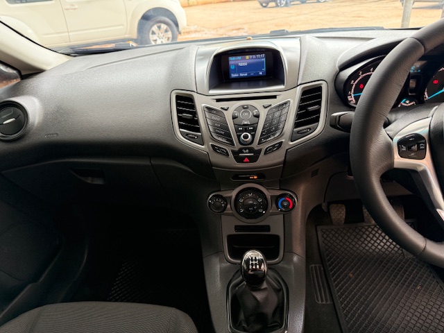 
								2016 Ford Fiesta 1.4 Trend 5-dr full									