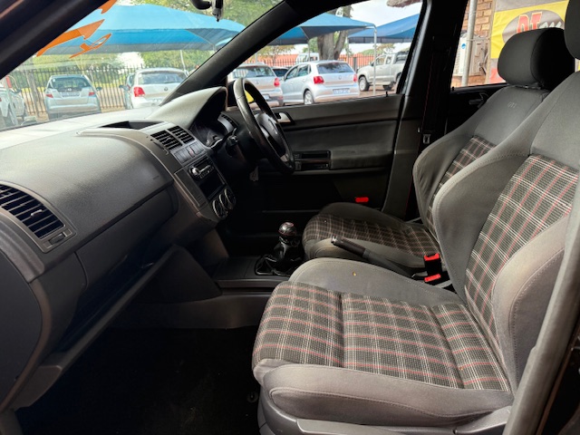 
								2008 Volkswagen Polo GTI full									