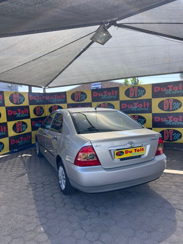 
								2006 Toyota Corolla full									