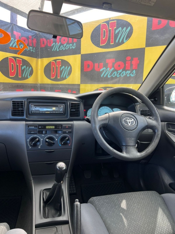 
								2006 Toyota Corolla full									
