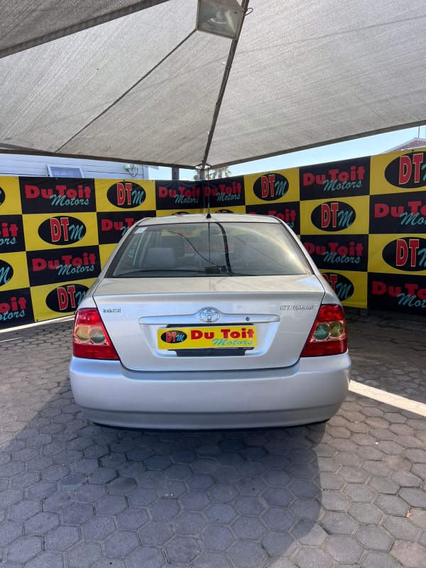 
								2006 Toyota Corolla full									