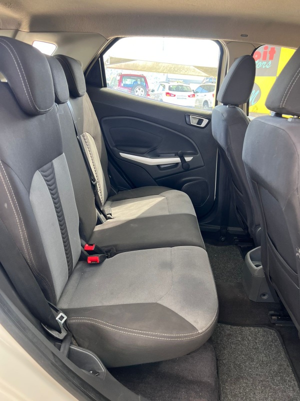 
								2014 Ford Eco Sport full									