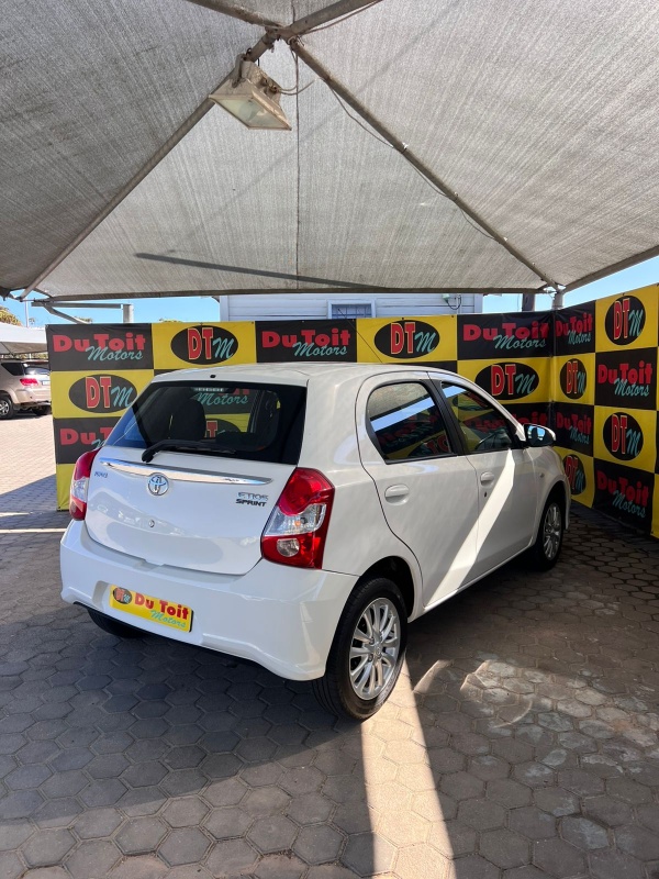 
								2019 Toyota Etios full									