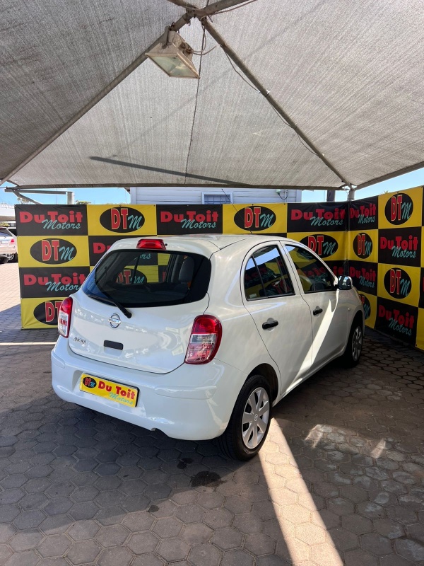 
								2011 Nissan Micra full									