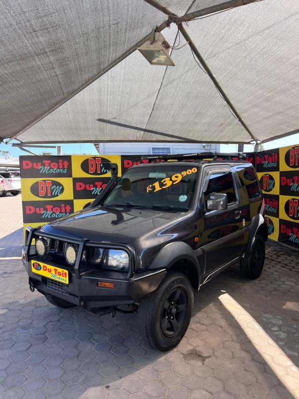
								2011 Suzuki Jimny full									