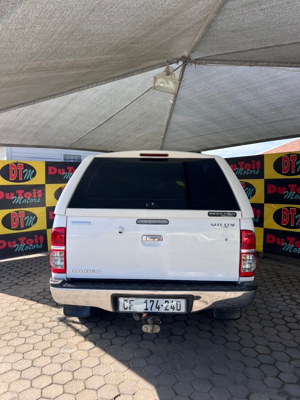 
								2014 Toyota Hilux full									