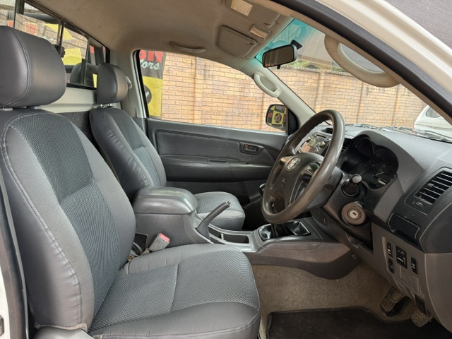 
								2016 Toyota Hilux 2.5 D-4D SRX Raised Body Single-Cab full									