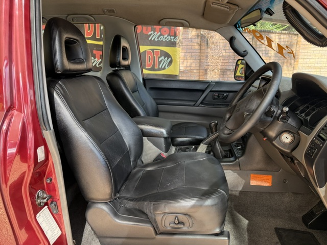 
								2003 Mitsubishi Pajero 3200 DI-D 3-dr full									