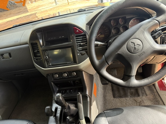 
								2003 Mitsubishi Pajero 3200 DI-D 3-dr full									