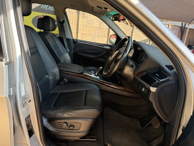 
								2010 BMW X5 xDrive30d Auto full									