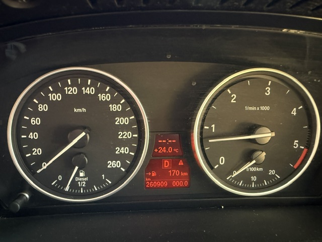 
								2010 BMW X5 xDrive30d Auto full									