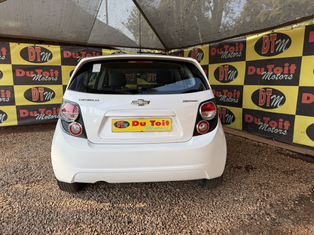 
								2014 Chevrolet Sonic 1.6 LS Hatch full									