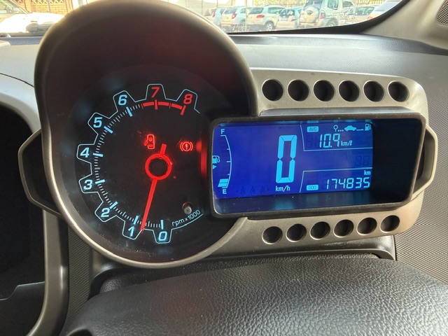 
								2014 Chevrolet Sonic 1.6 LS Hatch full									