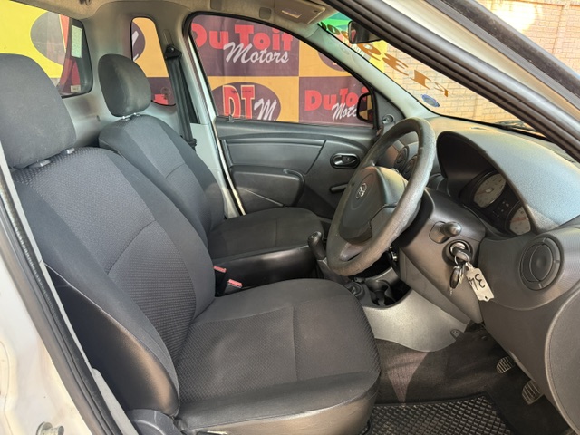 
								2019 Nissan NP200 1.6 A/C Safety Pack full									