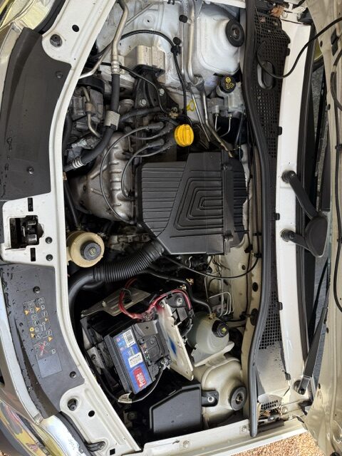 
								2019 Nissan NP200 1.6 A/C Safety Pack full									